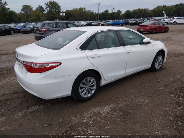 46239187 :رقم المزاد ، 4T1BF1FK3GU176318 vin ، 2016 Toyota Camry Le مزاد بيع