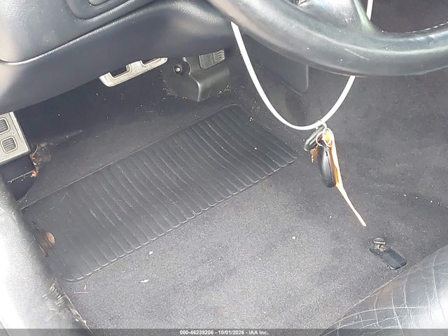46239206 :رقم المزاد ، 1G1YY22G3V5106852 vin ، 1997 Chevrolet Corvette مزاد بيع