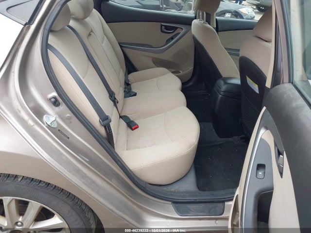 46239222 :رقم المزاد ، 5NPDH4AE4FH561342 vin ، 2015 Hyundai Elantra Se مزاد بيع