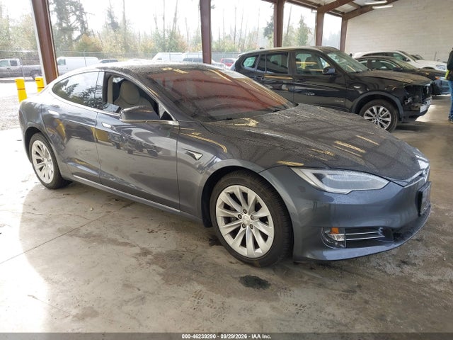Tesla Model S 100d/60d/75d/90d/p100d 2017 5YJSA1E22HF232196 zdjęcie główne