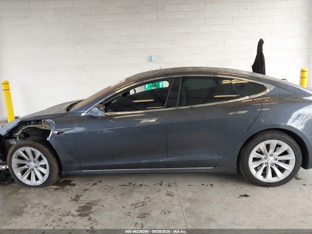 Tesla Model S 100d/60d/75d/90d/p100d 2017 5YJSA1E22HF232196 Image 13