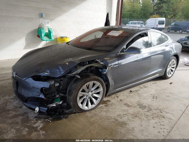 Tesla Model S 100d/60d/75d/90d/p100d 2017 5YJSA1E22HF232196 Image 2