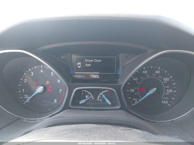 2018 Ford Focus S მანქანა იყიდება აუქციონზე, vin: 1FADP3E26JL323077, აუქციონის ნომერი: 46239293