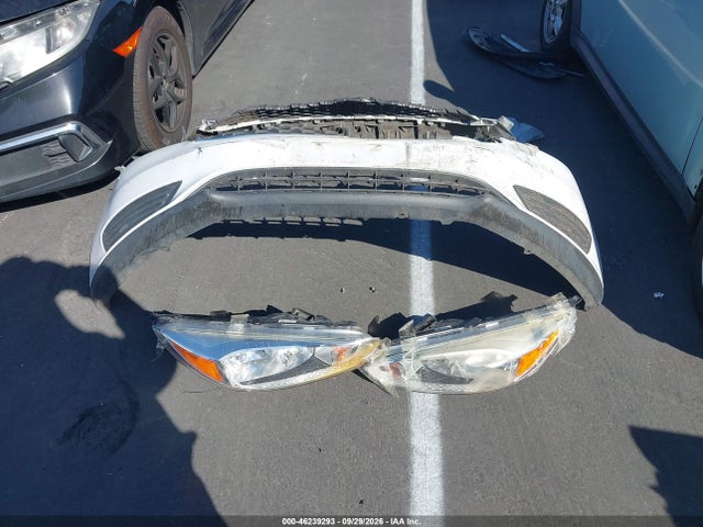 2018 Ford Focus S მანქანა იყიდება აუქციონზე, vin: 1FADP3E26JL323077, აუქციონის ნომერი: 46239293
