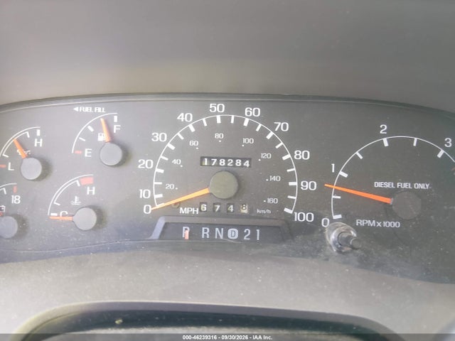 46239316 :رقم المزاد ، 1FTNX21F1XEB83129 vin ، 1999 Ford F-250 Lariat/xl/xlt مزاد بيع