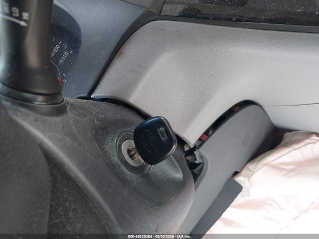 46239384 :رقم المزاد ، 5TDKK3DC3FS555118 vin ، 2015 Toyota Sienna Le 8 Passenger مزاد بيع