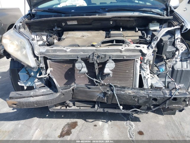 46239384 :رقم المزاد ، 5TDKK3DC3FS555118 vin ، 2015 Toyota Sienna Le 8 Passenger مزاد بيع