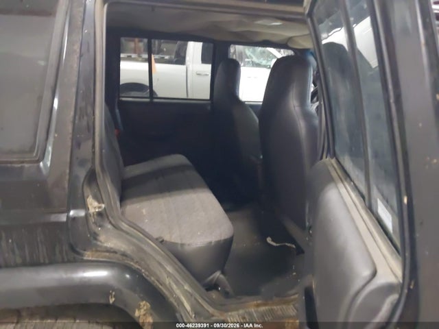 Продажа на аукционе авто 2000 Jeep Cherokee Sport, vin: 1J4FF48SXYL190299, номер лота: 46239391