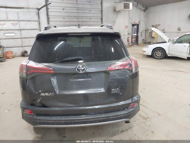 46239472 :رقم المزاد ، 2T3RFREV3HW567020 vin ، 2017 Toyota Rav4 Xle مزاد بيع