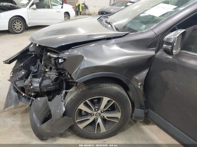 46239472 :رقم المزاد ، 2T3RFREV3HW567020 vin ، 2017 Toyota Rav4 Xle مزاد بيع