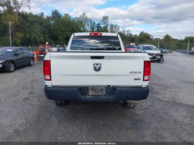 Продажа на аукционе авто 2017 Ram 1500 Tradesman  4x4 6'4 Box, vin: 1C6RR7FG6HS610342, номер лота: 46239516