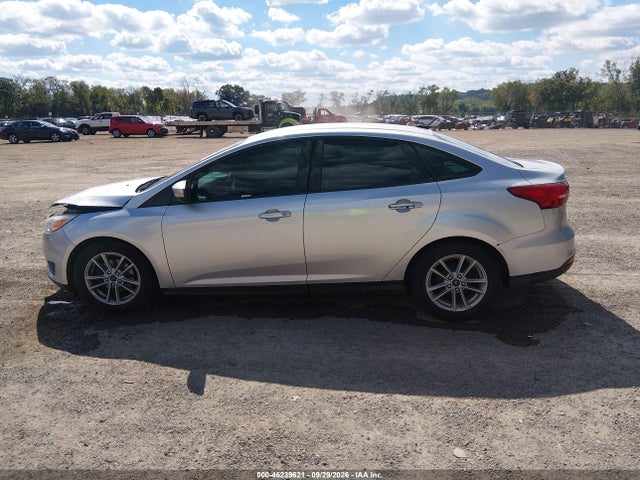 46239621 :رقم المزاد ، 1FADP3F23HL300042 vin ، 2017 Ford Focus Se مزاد بيع