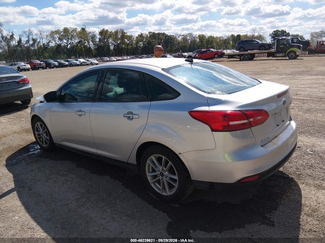 46239621 :رقم المزاد ، 1FADP3F23HL300042 vin ، 2017 Ford Focus Se مزاد بيع