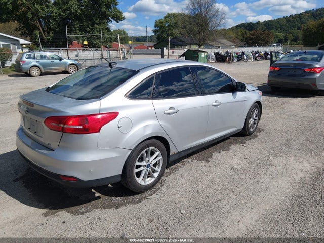 46239621 :رقم المزاد ، 1FADP3F23HL300042 vin ، 2017 Ford Focus Se مزاد بيع