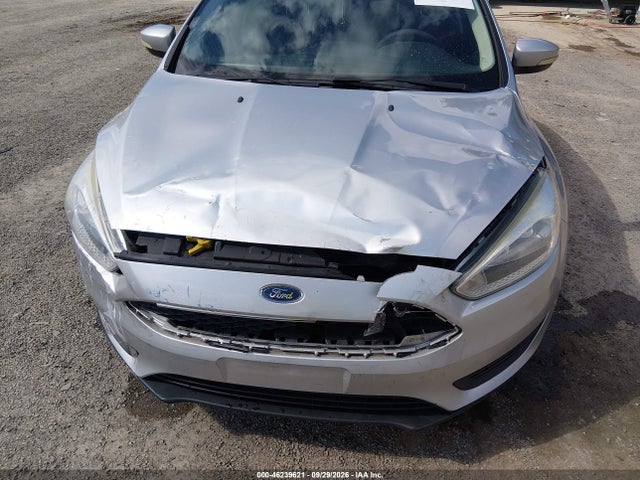 46239621 :رقم المزاد ، 1FADP3F23HL300042 vin ، 2017 Ford Focus Se مزاد بيع