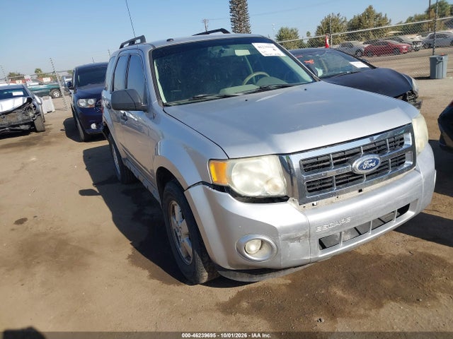 46239695 :رقم المزاد ، 1FMCU0D79AKB28604 vin ، 2010 Ford Escape Xlt مزاد بيع