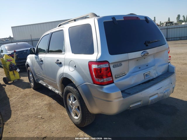 46239695 :رقم المزاد ، 1FMCU0D79AKB28604 vin ، 2010 Ford Escape Xlt مزاد بيع