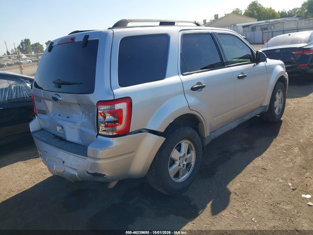 46239695 :رقم المزاد ، 1FMCU0D79AKB28604 vin ، 2010 Ford Escape Xlt مزاد بيع