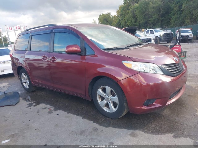 2017 Toyota Sienna Le 8 Passenger მანქანა იყიდება აუქციონზე, vin: 5TDKZ3DC0HS785519, აუქციონის ნომერი: 46239736