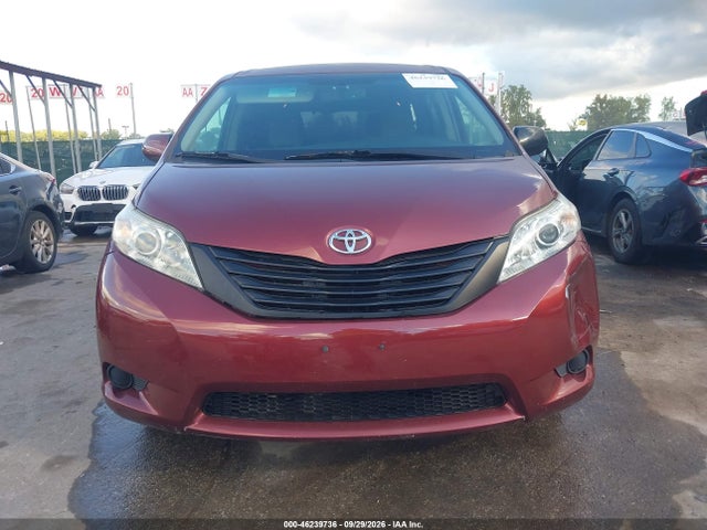 Продажа на аукционе авто 2017 Toyota Sienna Le 8 Passenger, vin: 5TDKZ3DC0HS785519, номер лота: 46239736