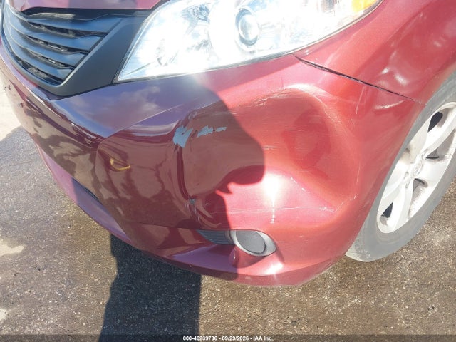 Продажа на аукционе авто 2017 Toyota Sienna Le 8 Passenger, vin: 5TDKZ3DC0HS785519, номер лота: 46239736