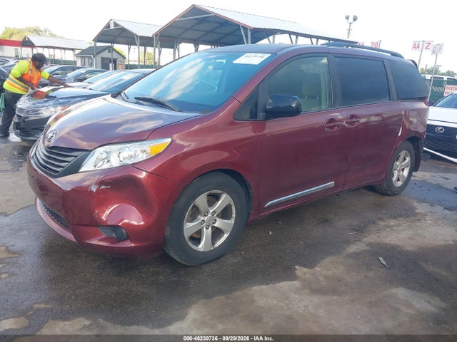 Продажа на аукционе авто 2017 Toyota Sienna Le 8 Passenger, vin: 5TDKZ3DC0HS785519, номер лота: 46239736