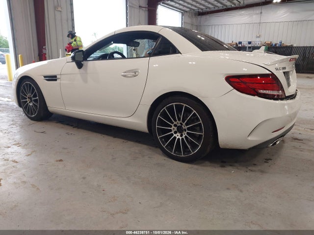 2018 Mercedes-benz Slc 300 მანქანა იყიდება აუქციონზე, vin: WDDPK3JA1JF153752, აუქციონის ნომერი: 46239751