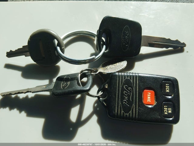 1998 Ford Explorer Sport მანქანა იყიდება აუქციონზე, vin: 1FMYU24X6WUB43378, აუქციონის ნომერი: 46239787