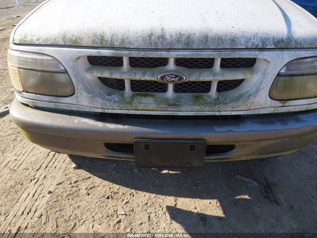 1998 Ford Explorer Sport მანქანა იყიდება აუქციონზე, vin: 1FMYU24X6WUB43378, აუქციონის ნომერი: 46239787