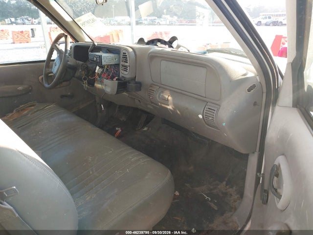 46239795 :رقم المزاد ، 1GCEC14W1WZ160412 vin ، 1998 Chevrolet C1500 Fleetside W/t مزاد بيع