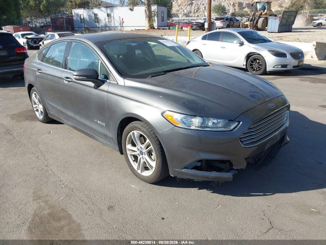 2016 3FA6P0LUXGR385944 головне зображення
