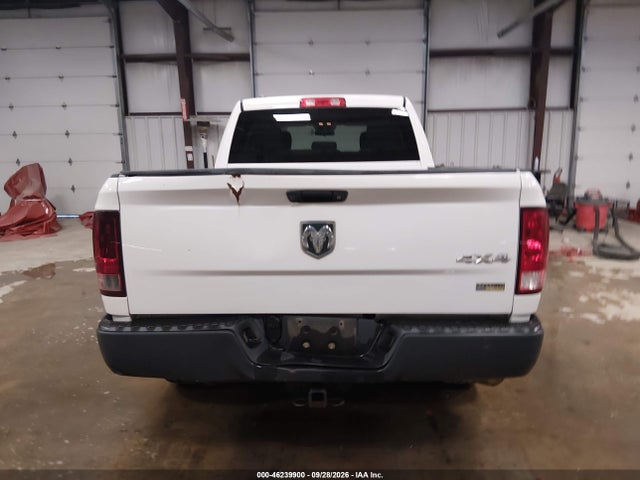 Продаж на аукціоні авто 2017 Ram 1500 Tradesman  4x4 6'4 Box, vin: 1C6RR7FG9HS605684, номер лоту: 46239900