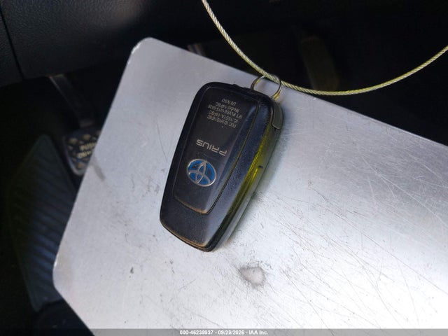 46239937 :رقم المزاد ، JTDKARFU2G3004015 vin ، 2016 Toyota Prius Two Eco مزاد بيع