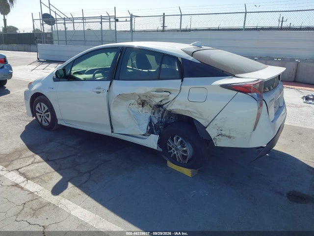 46239937 :رقم المزاد ، JTDKARFU2G3004015 vin ، 2016 Toyota Prius Two Eco مزاد بيع
