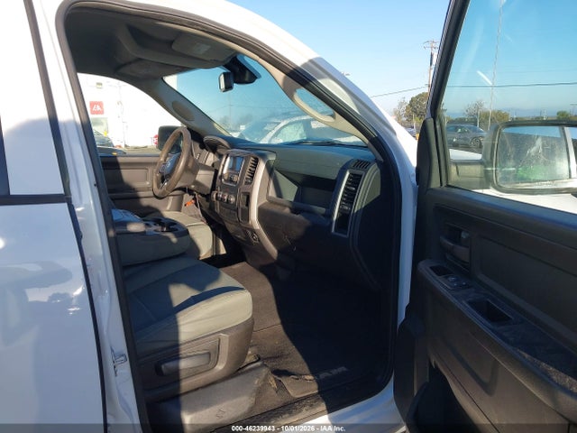 Продажа на аукционе авто 2017 Ram 1500 Tradesman  4x4 6'4 Box, vin: 1C6RR7FM7HS517934, номер лота: 46239943
