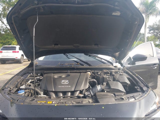 46239975 :رقم المزاد ، JM1BPAAL3M1326653 vin ، 2021 Mazda Mazda3 2.5 S مزاد بيع