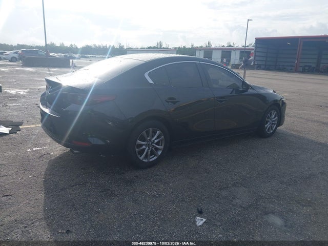 46239975 :رقم المزاد ، JM1BPAAL3M1326653 vin ، 2021 Mazda Mazda3 2.5 S مزاد بيع