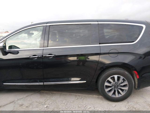 Продажа на аукционе авто 2023 Chrysler Pacifica Hybrid Limited, vin: 2C4RC1S7XPR542074, номер лота: 46240005