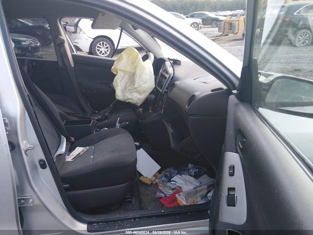 46240024 :رقم المزاد ، 2T1KR32E35C443586 vin ، 2005 Toyota Matrix مزاد بيع