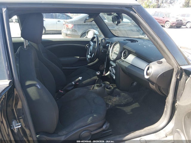 2009 Mini Cooper Clubman მანქანა იყიდება აუქციონზე, vin: WMWML335X9TP98842, აუქციონის ნომერი: 46240048