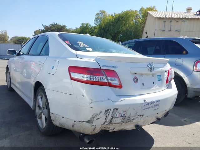 46240049 :رقم المزاد ، 4T1BK3EK6BU631664 vin ، 2011 Toyota Camry Se V6 مزاد بيع