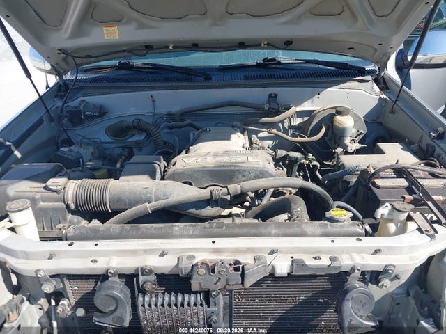 Продажа на аукционе авто 2004 Toyota Tundra Sr5 V8, vin: 5TBBT44104S451516, номер лота: 46240076