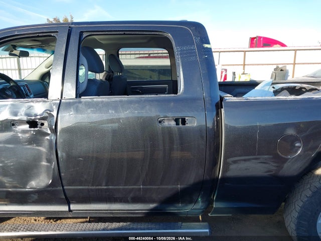 1C6RR7TT6HS748304 RAM 1500 Slt 4x4 6&#039;4 Box