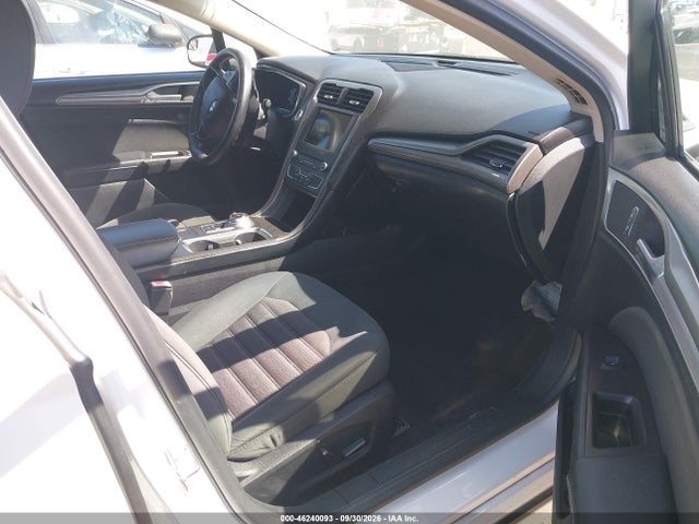 3FA6P0HD8HR293614 Ford FUSION SE