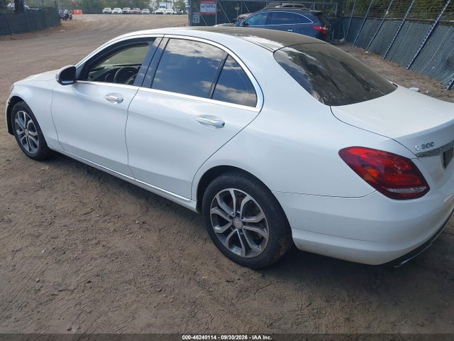 Aukcja sprzedaży 2015 Mercedes-benz C 300 4matic/luxury 4matic/sport 4matic, vin: 55SWF4KB1FU021561, numer aukcji: 46240114