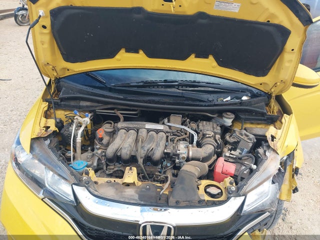 46240166 :رقم المزاد ، 3HGGK5H47JM730551 vin ، 2018 Honda Fit Lx مزاد بيع