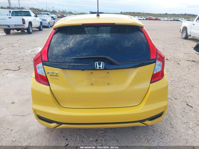 46240166 :رقم المزاد ، 3HGGK5H47JM730551 vin ، 2018 Honda Fit Lx مزاد بيع