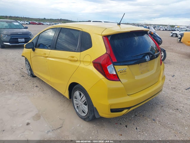 46240166 :رقم المزاد ، 3HGGK5H47JM730551 vin ، 2018 Honda Fit Lx مزاد بيع