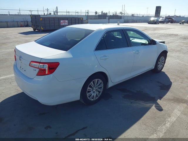 2014 Toyota Camry Le მანქანა იყიდება აუქციონზე, vin: 4T1BF1FK9EU735352, აუქციონის ნომერი: 46240172