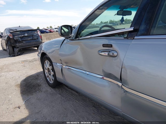 Продаж на аукціоні авто 2006 Lincoln Town Car Signature Limited, vin: 1LNHM82W26Y613380, номер лоту: 46240279